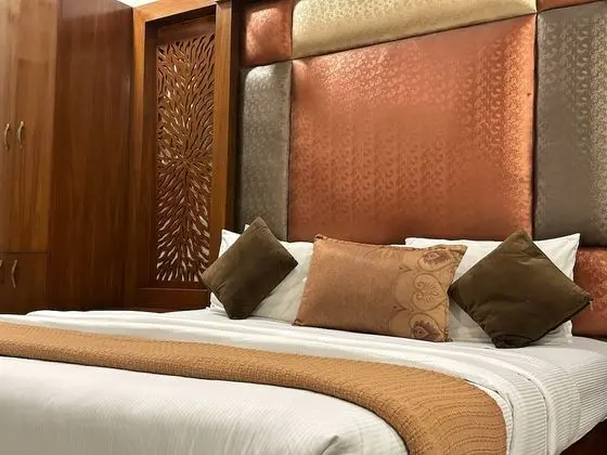 Family Tek Büyük Yataklı Oda