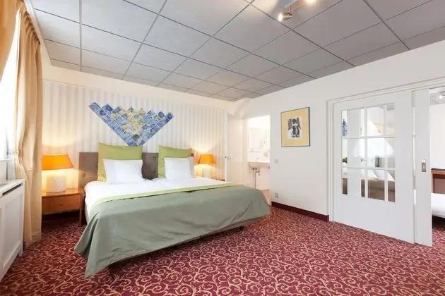 Süit, 2 Tek Kişilik Yatak (Living Room)