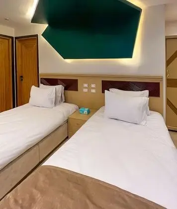 Panoramic Tek Büyük veya İki Ayrı Yataklı Oda