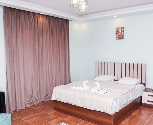 Junior Süit, 2 Yatak Odası, Balkon, Bahçe Manzaralı