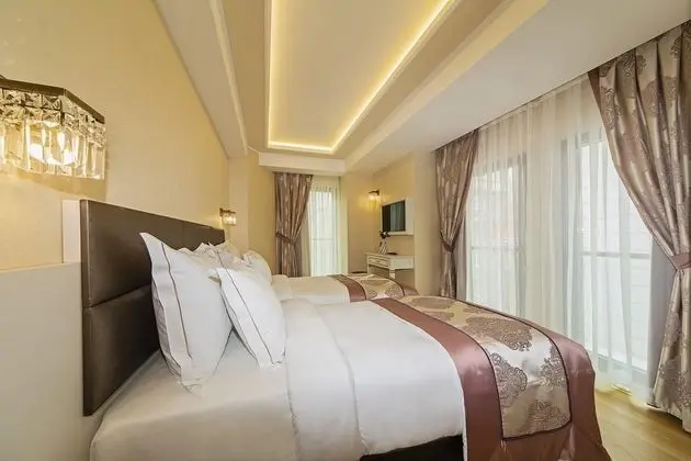 Çift Kişilik, Şehir Manzaralı