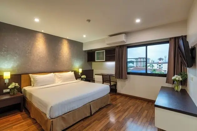 Superior One Bedroom
