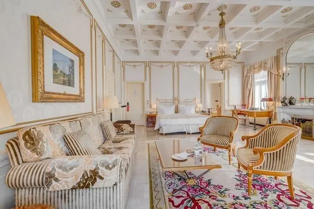 Süit, Göl Manzaralı (Ritz)
