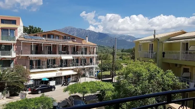 Tek Büyük Yataklı Oda, Dağ Manzaralı
