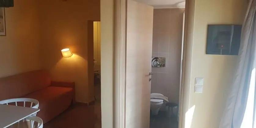 Üç Kişilik Oda, Balkon, Kısmi Deniz Manzaralı