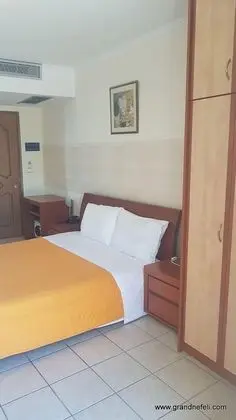 Üç Kişilik Oda, Balkon, Kısmi Deniz Manzaralı