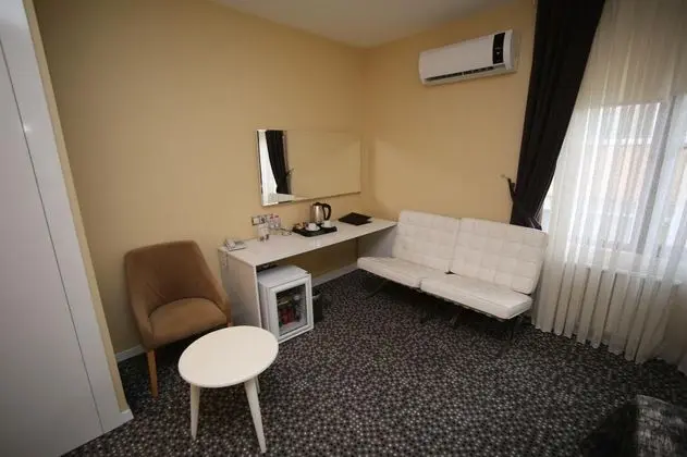Family Oda, Şehir Manzaralı