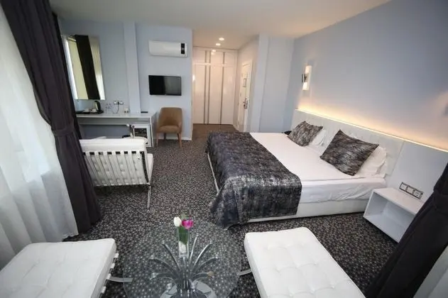 Standart Oda, Şehir Manzaralı