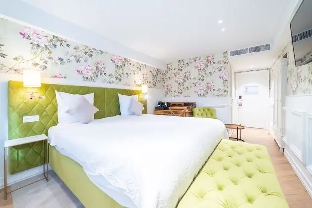 Classic Tek Büyük Yataklı Oda, 1 Büyük (Queen) Boy Yatak