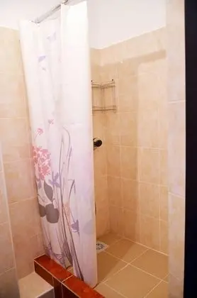 Basic Tek Büyük veya İki Ayrı Yataklı Oda