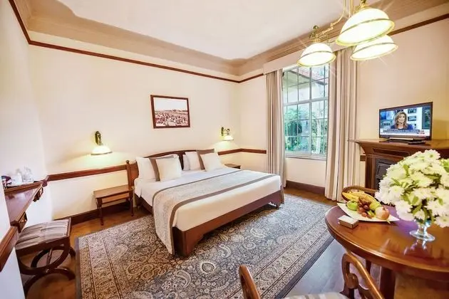 Deluxe Tek Büyük Yataklı Oda, 1 Yatak Odası, Engellilere Uygun, Tepe Manzaralı