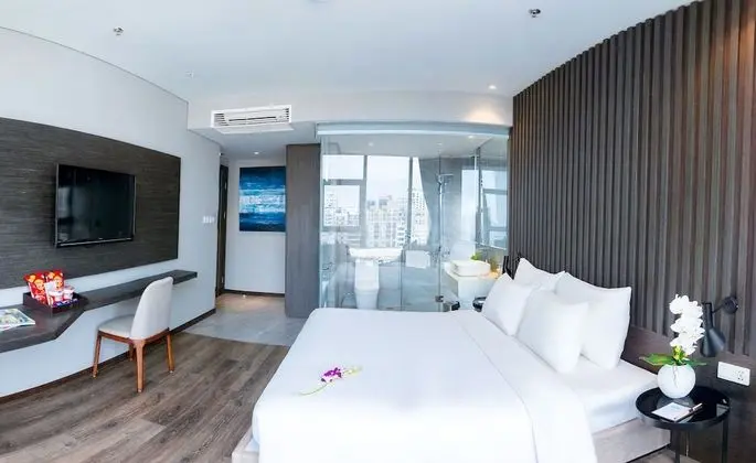 Tek Büyük Yataklı Oda, Şehir Manzaralı (Suite)