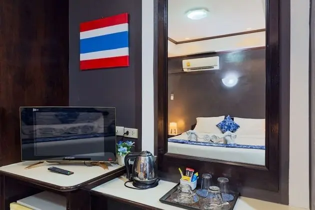 Deluxe Tek Büyük Yataklı Oda