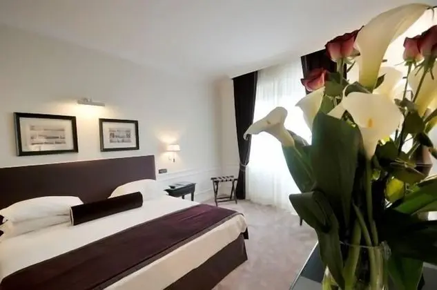 Executive Tek Büyük Yataklı Oda