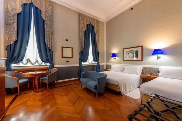 Deluxe Üç Kişilik Oda
