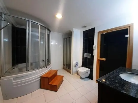 Deluxe Saunalı Oda, Şehir Manzaralı, Jakuzili