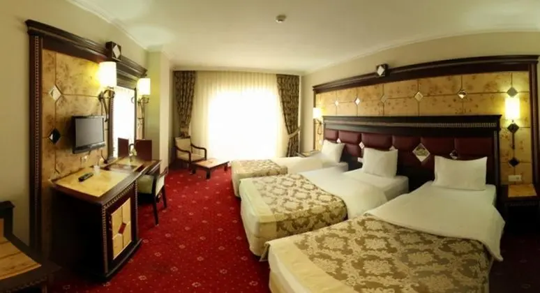 Triple, Şehir Manzaralı