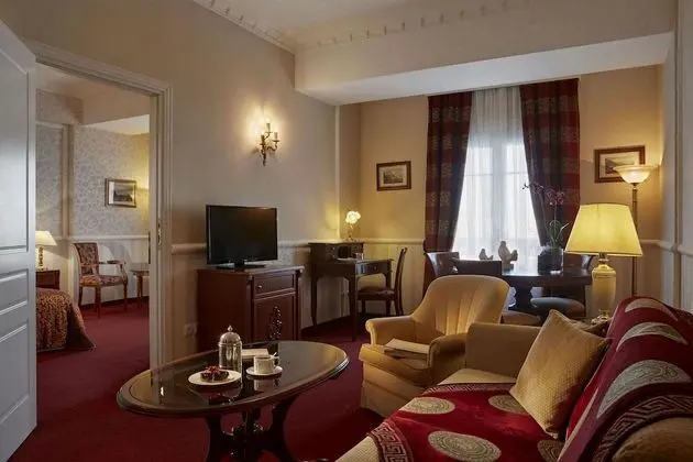 Deluxe Connecting Rooms