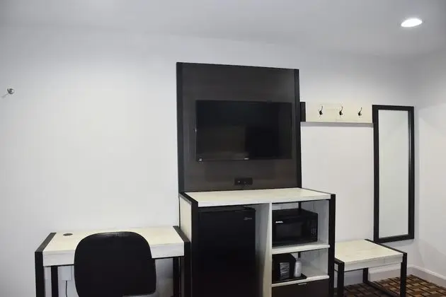 Standard Oda, 1 En Büyük (King) Boy Yatak, Engellilere Uygun, Buzdolabı ve Mikrodalga