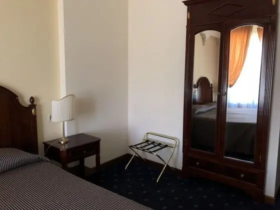 Classic Tek Büyük veya İki Ayrı Yataklı Oda