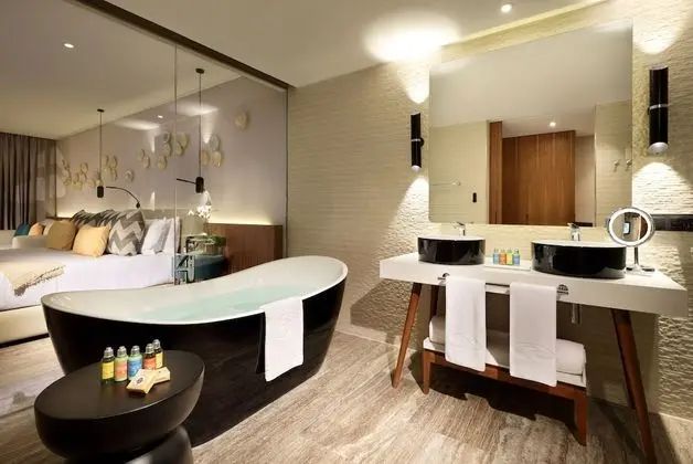 Junior Suite Garden View Single Use