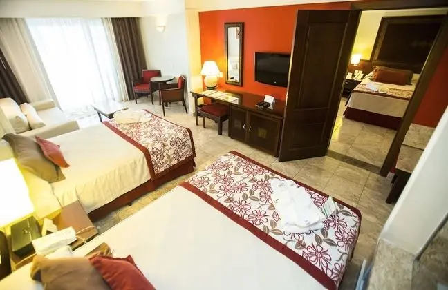 Premium Junior Suite Garden / Pool View
