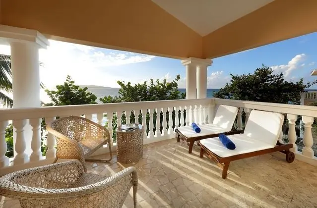 Romance Villa Suite Ocean View