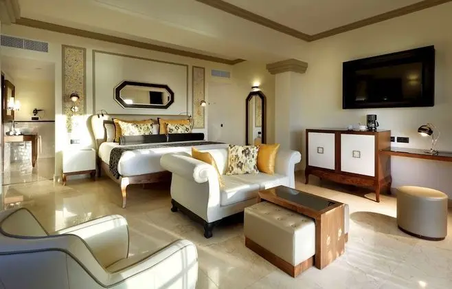 Romance Villa Suite Ocean View