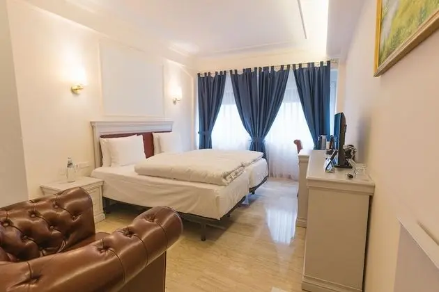 Comfort Tek Büyük veya İki Ayrı Yataklı Oda