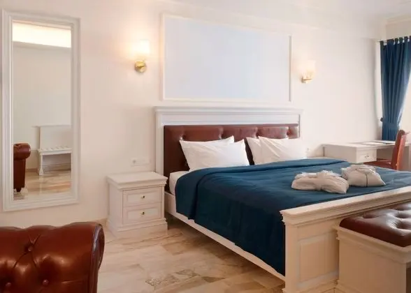 Comfort Tek Büyük veya İki Ayrı Yataklı Oda