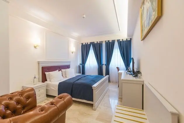 Comfort Tek Büyük veya İki Ayrı Yataklı Oda