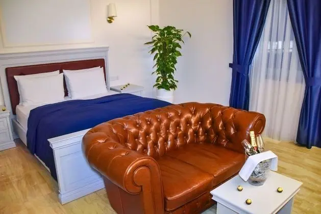 Comfort Tek Büyük veya İki Ayrı Yataklı Oda