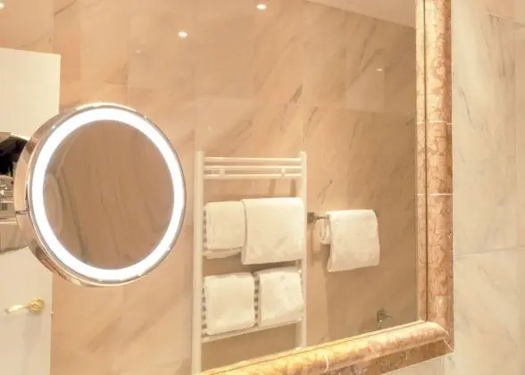 Comfort Tek Büyük veya İki Ayrı Yataklı Oda