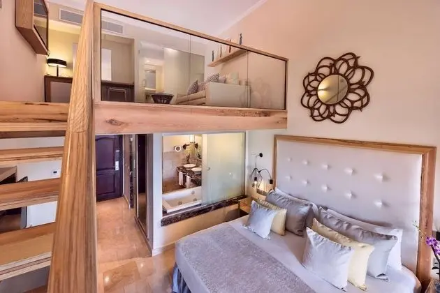 Loft Suite Beachside Panoramic OV