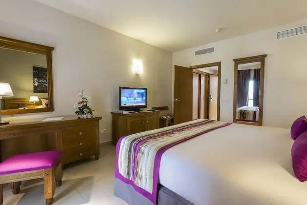 Select Rooms Single Use