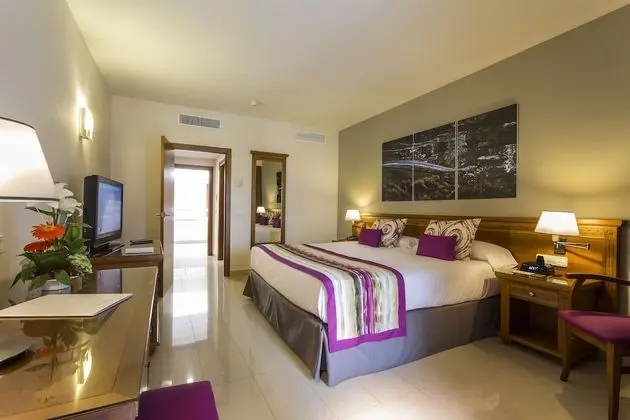 Select Rooms Single Use