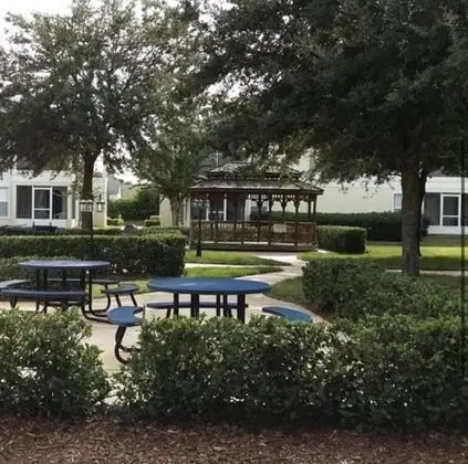 Ev (Grand Palm Community, picnic benches,)