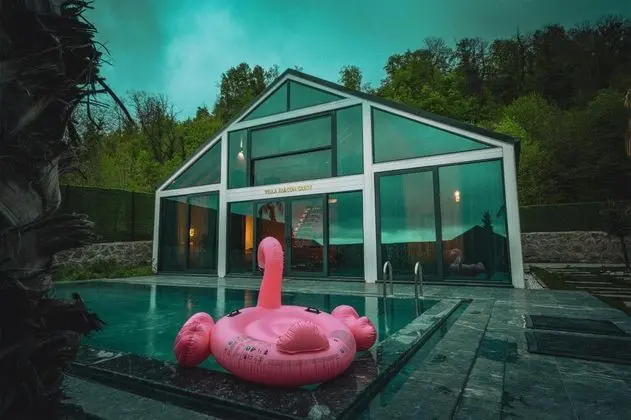 Falcon Villa, Dağ veya Havuz Manzaralı, Isıtmalı Özel Havuzlu