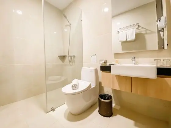 Grand Paragon Suite