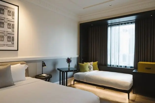 Premier Triple Room 1 King +1 Sofa bed