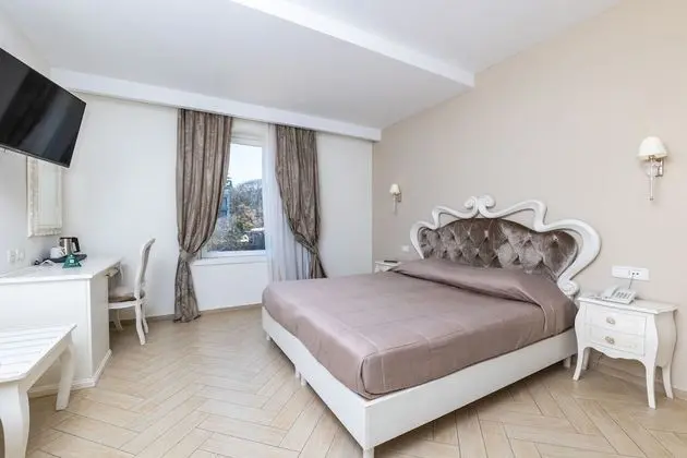 Double or Twin Room - Annex Villa