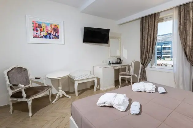 Double or Twin Room - Annex Villa