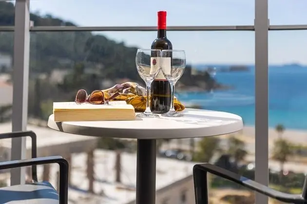 Standard Tek Büyük veya İki Ayrı Yataklı Oda, Balkon, Deniz Manzaralı