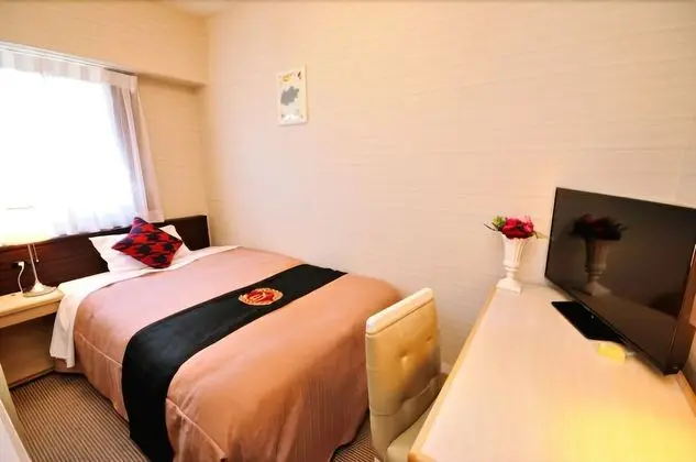 Tek Büyük Yataklı Oda, Sigara İçilmez (With Small Double Bed)