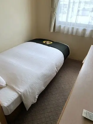 Tek Kişilik Oda, Sigara İçilmez