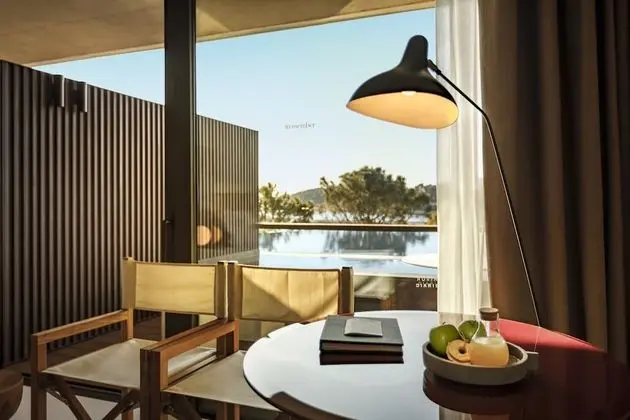 Deluxe Tek Büyük Yataklı Oda, Deniz Manzaralı