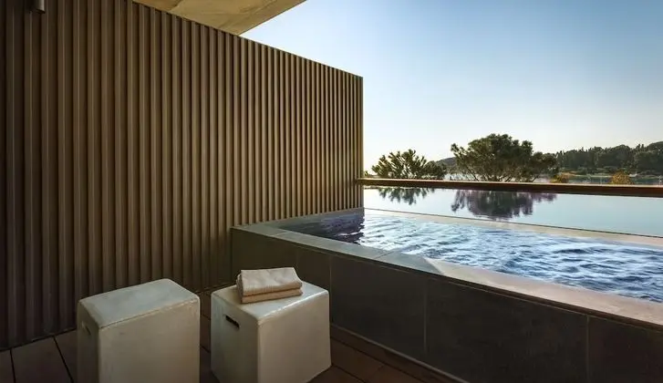 Deluxe Tek Büyük Yataklı Oda, Deniz Manzaralı