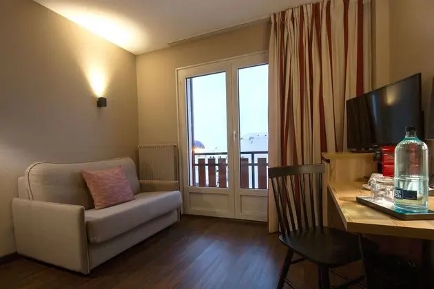 Üç Kişilik Oda (con balcon + vistas 2+1)