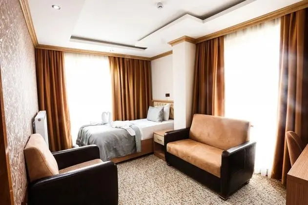 Üç Kişilik Oda, Şehir Manzaralı, Balkonlu