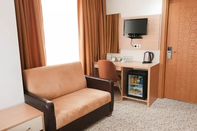 Üç Kişilik Oda, Şehir Manzaralı, Balkonlu